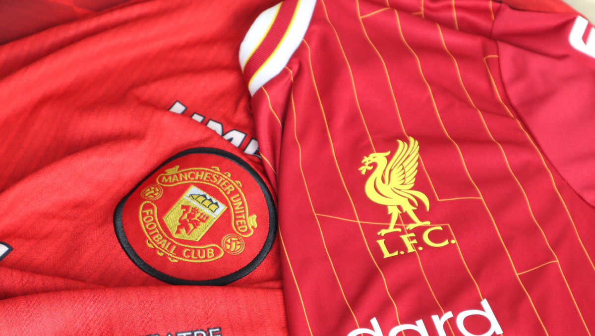 "Ливерпуль" и МЮ устроили битву за 18-летнего таланта