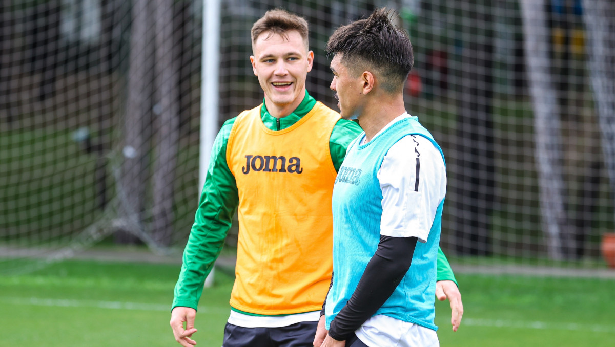 Сияют на поле, но не играют вместе: Кенжебек и Самородов столкнулись с проблемой в "Ахмате"