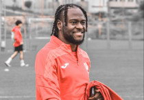 Виктор Мозес. ©ФК "Кайсар"