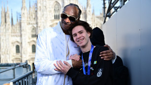 Снуп Дог (слева) встретился с Михаилом Шайдоровым в Милане (Италия). ©Сали Сабиров/НОК РК