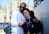 Снуп Дог (слева) встретился с Михаилом Шайдоровым в Милане (Италия). ©Сали Сабиров/НОК РК