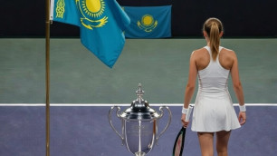 Казахстанская теннисистка и кубок. Фото сгенерировано нейросетью Grok©