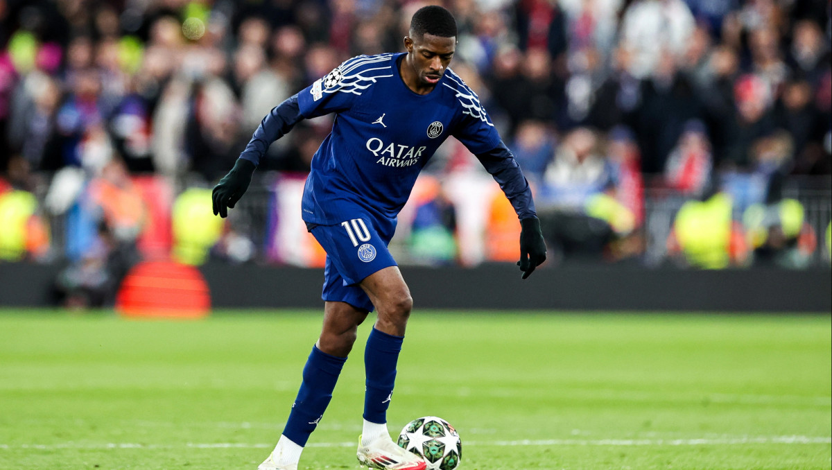 Фанаты узнали тревожные новости от обладателя "Золотого мяча"