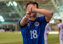 Ануар Толенди празднует гол на Кубке Развития. Фото: КФФ©