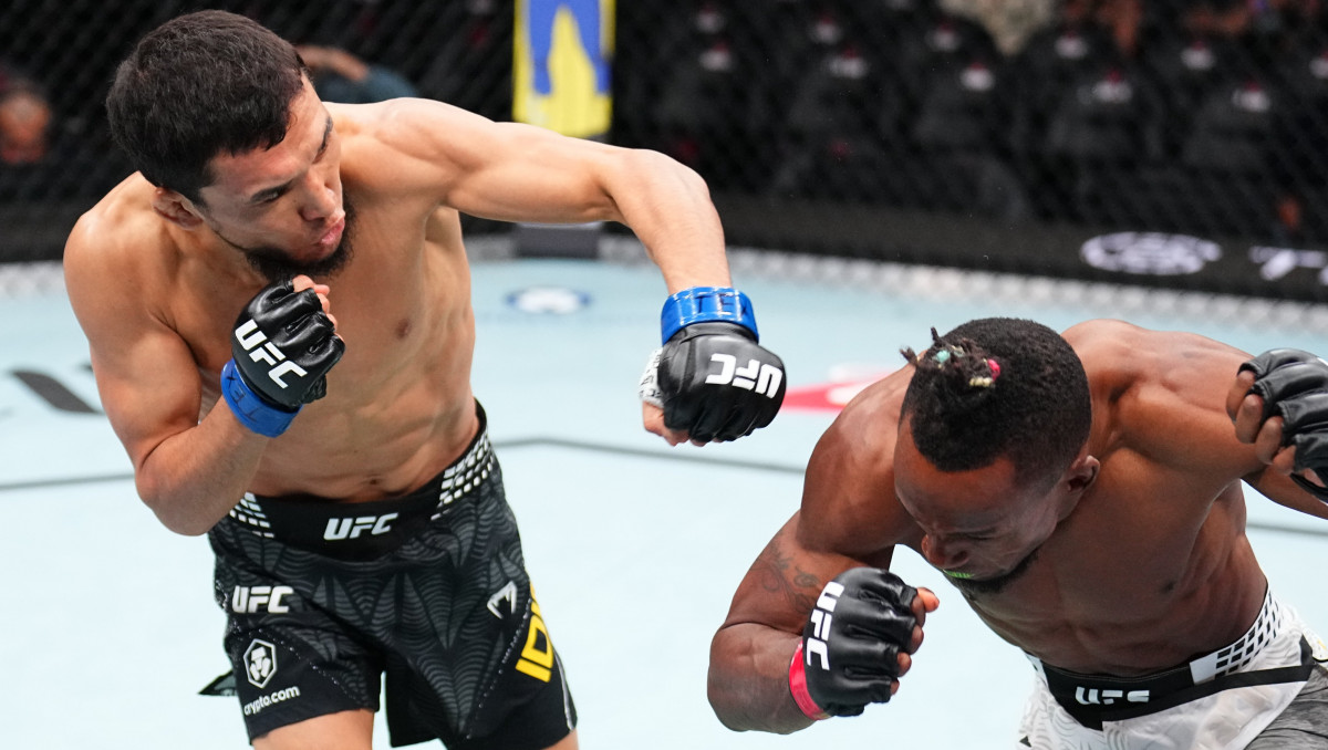 Казахстанец Алиби Идрис одержал первую победу в UFC