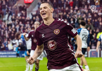 Ислам Чесноков празднует дебютный гол за "Хартс". Фото: ФК "Хартс"©