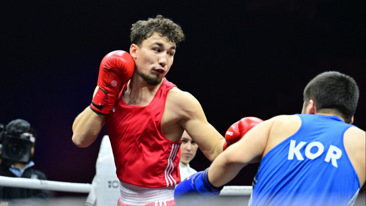 Дерби с Узбекистаном и бой с чемпионом мира. Прямая трансляция старта Казахстана на малом ЧМ по боксу