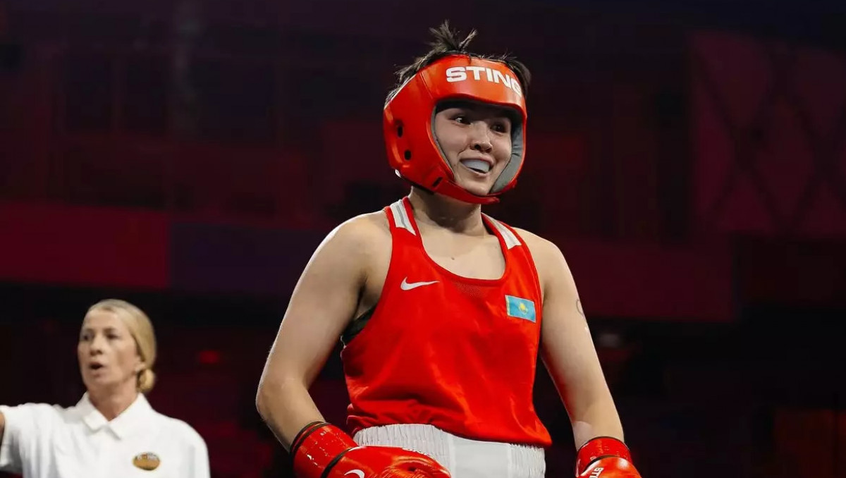 Разгром и нокдаун произошли в бою Казахстана на малом ЧМ по боксу