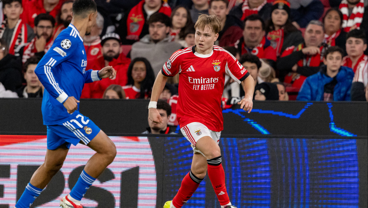 "Барселона" решила подписать таланта "Бенфики": он оформил дубль "Реалу"