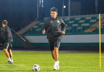 Галымжан Кенжебек на тренировке. Фото: ФК "Ахмат"©