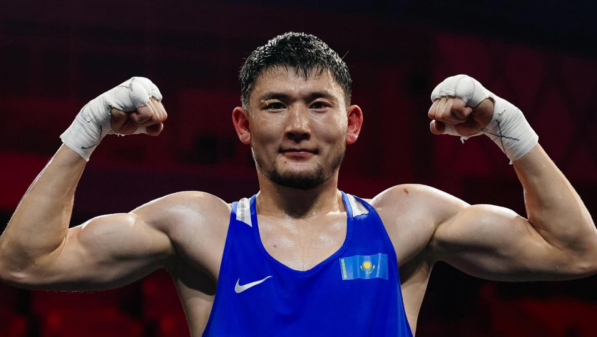 Казахстанцу учинили разгром за медаль малого ЧМ по боксу