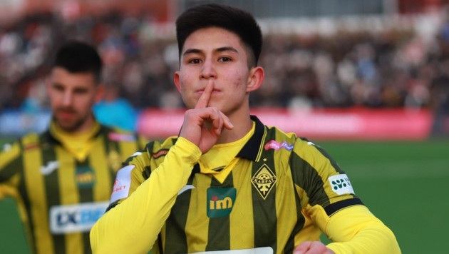 Дастан Сатпаев. Фото: ФК "Кайрат"©