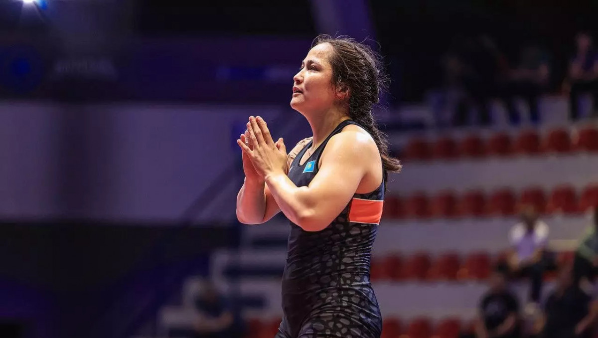 Казахстан выиграл золото на топовом турнире по борьбе