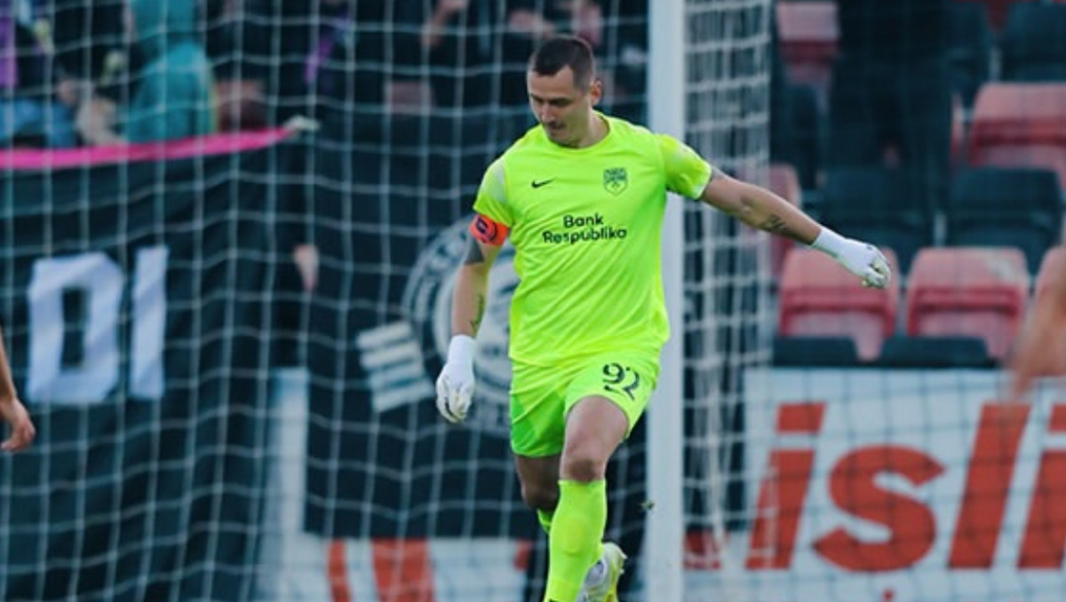 Камбэком с 0:3 обернулся важнейший матч казахстанского вратаря в Европе