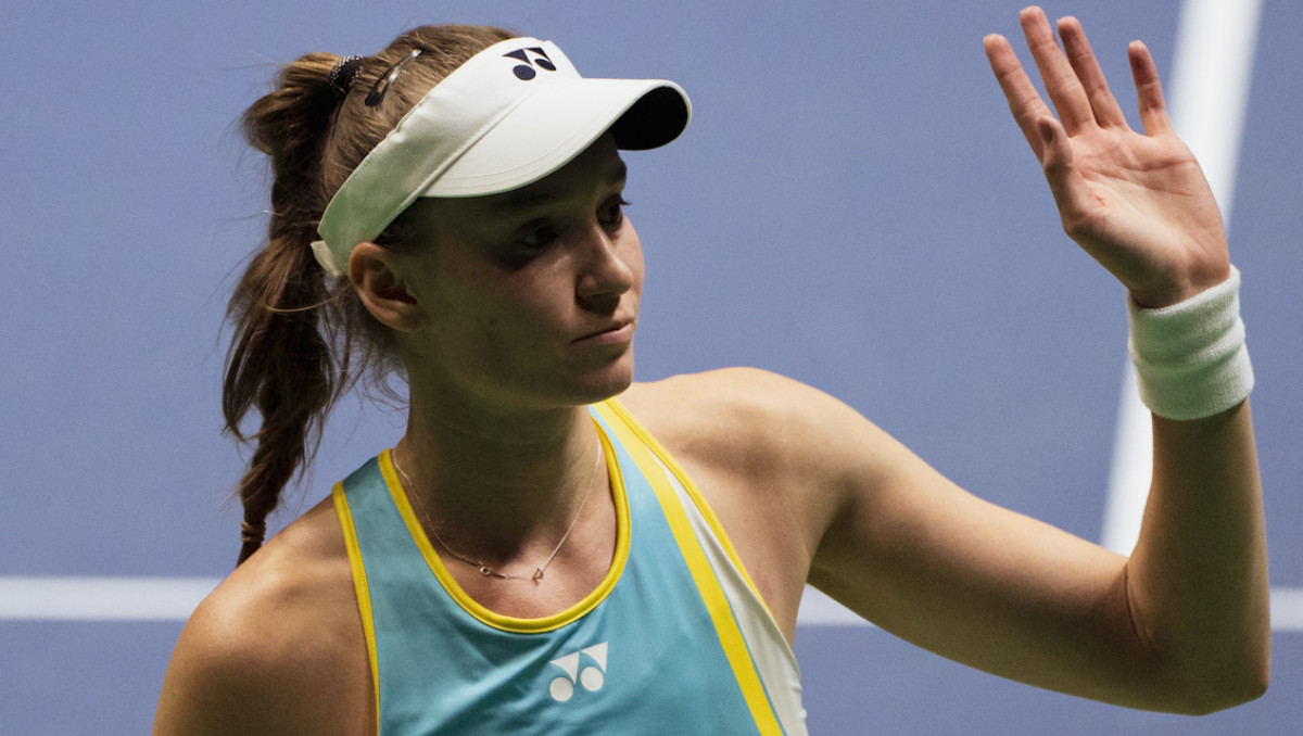 Рыбакина идёт на исторический рекорд: что от неё требуется на престижном турнире?