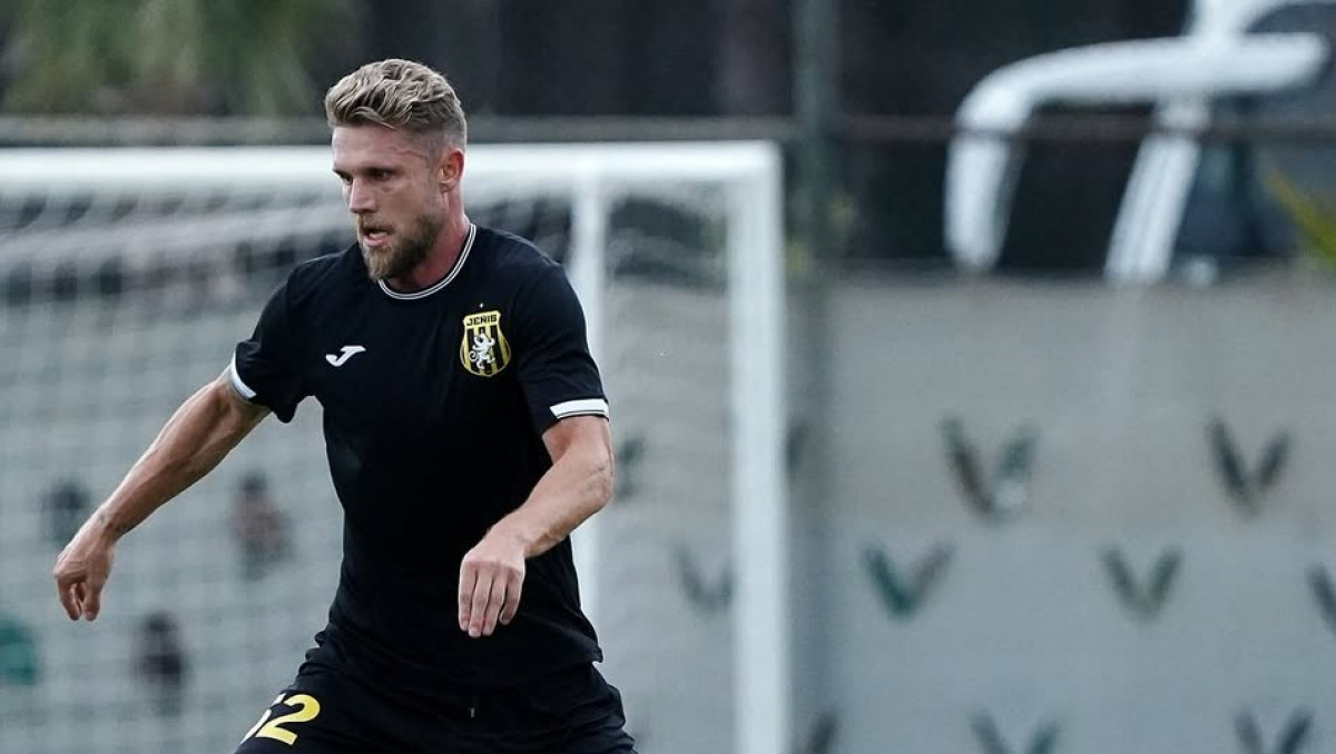 Меркель хочет играть за сборную Казахстана. Почему он способен усилить команду