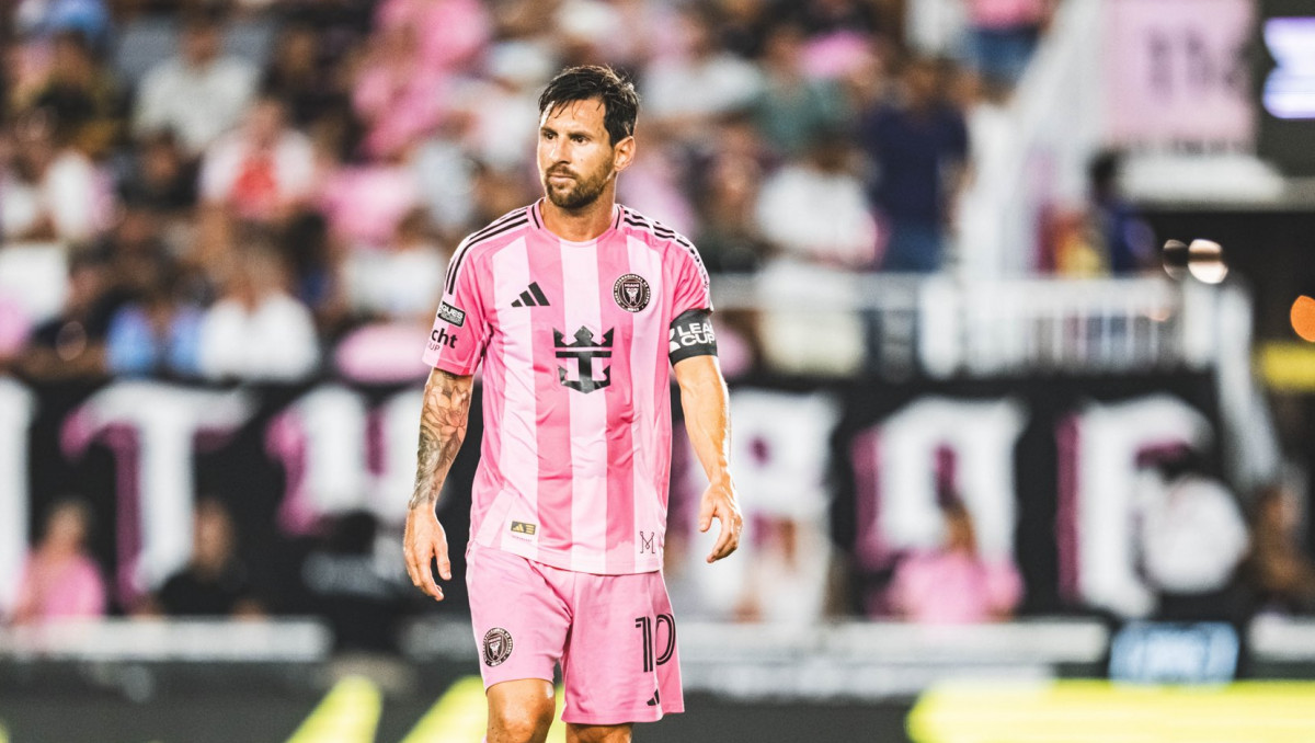 Звезда "Баварии" угрожает рекорду Месси: он уже догнал Роналду