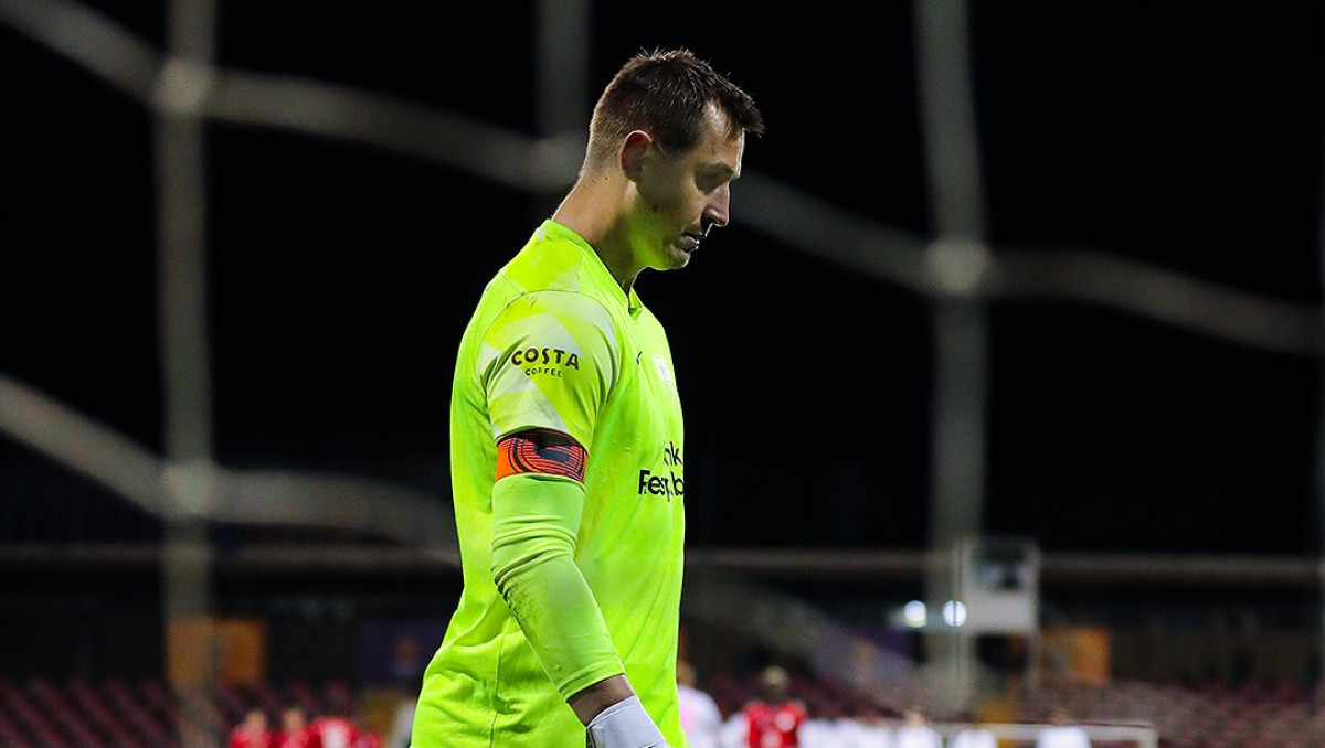 Казахстанец отразил два пенальти и вывел зарубежный клуб в полуфинал Кубка