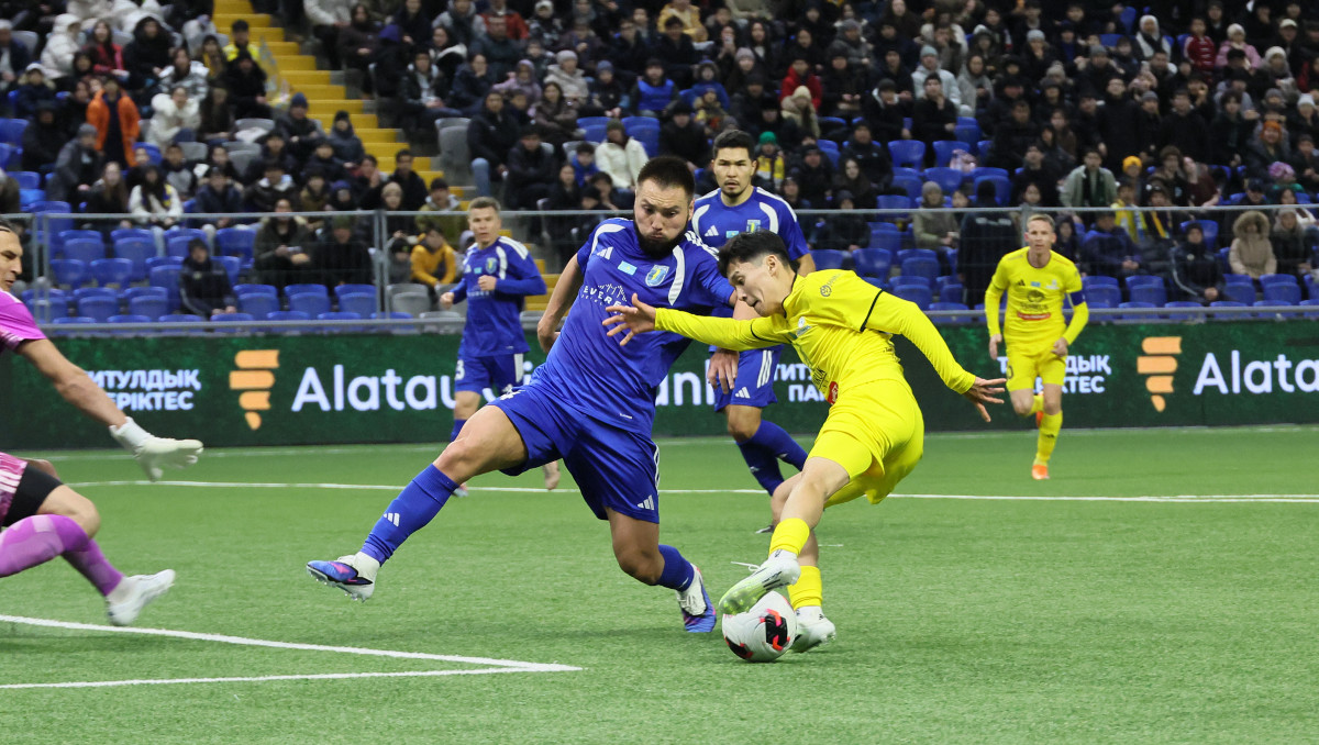 Оставьте в покое? Бабаян - о больших проблемах "Астаны", ярком дебютанте и задачах на год