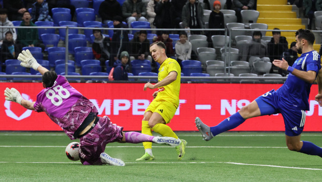 Карло Бартолец забивает гол в ворота "Жетысу". Фото: ФК "Астана"©