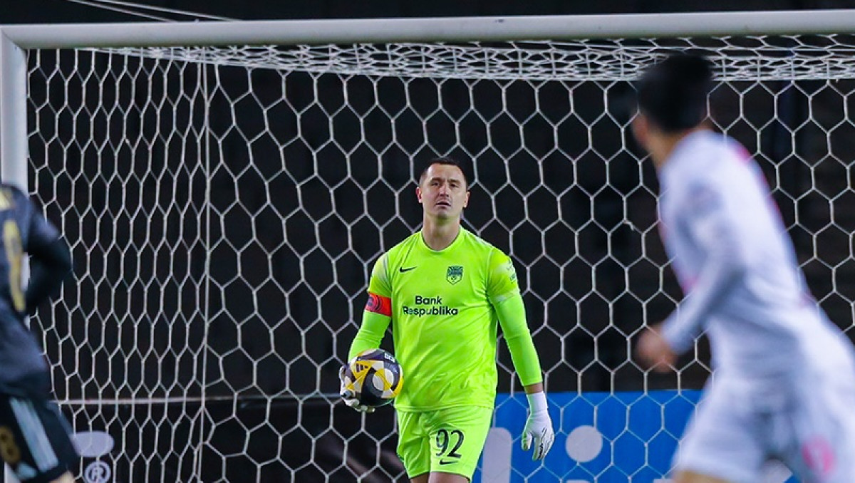 Диким разгромом со счетом 7:1 завершился матч клуба Покатилова в зарубежном чемпионате