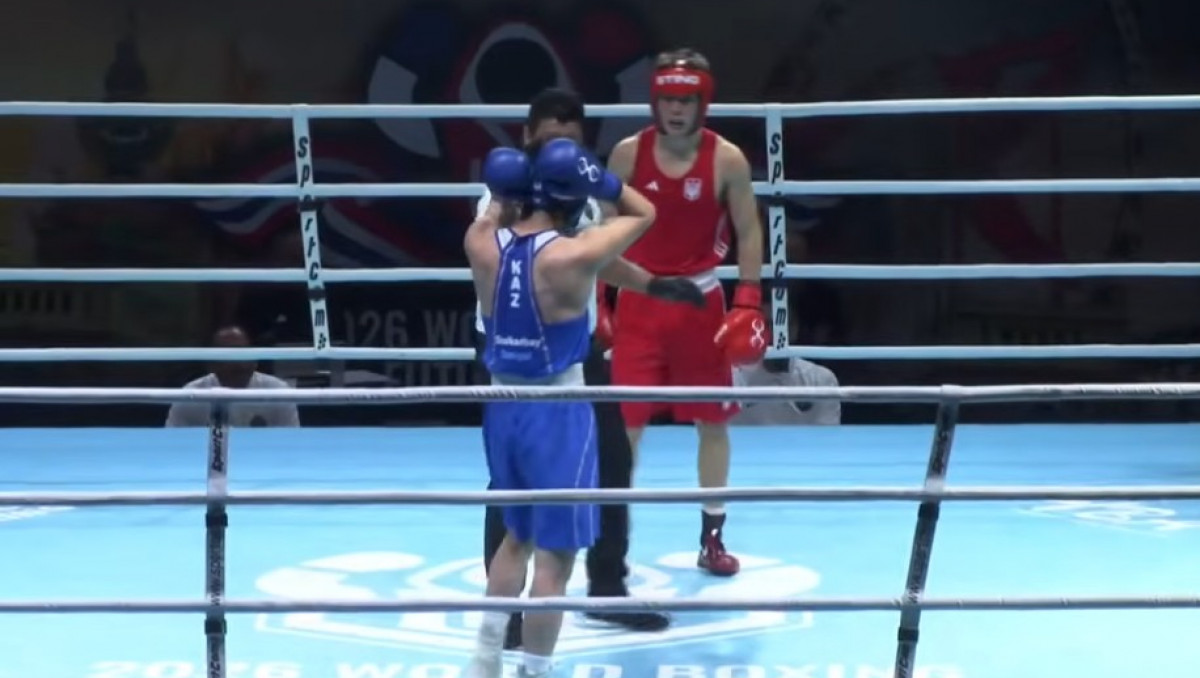 Бой казахстанца завершился нокдауном и камбэком на турнире World Boxing