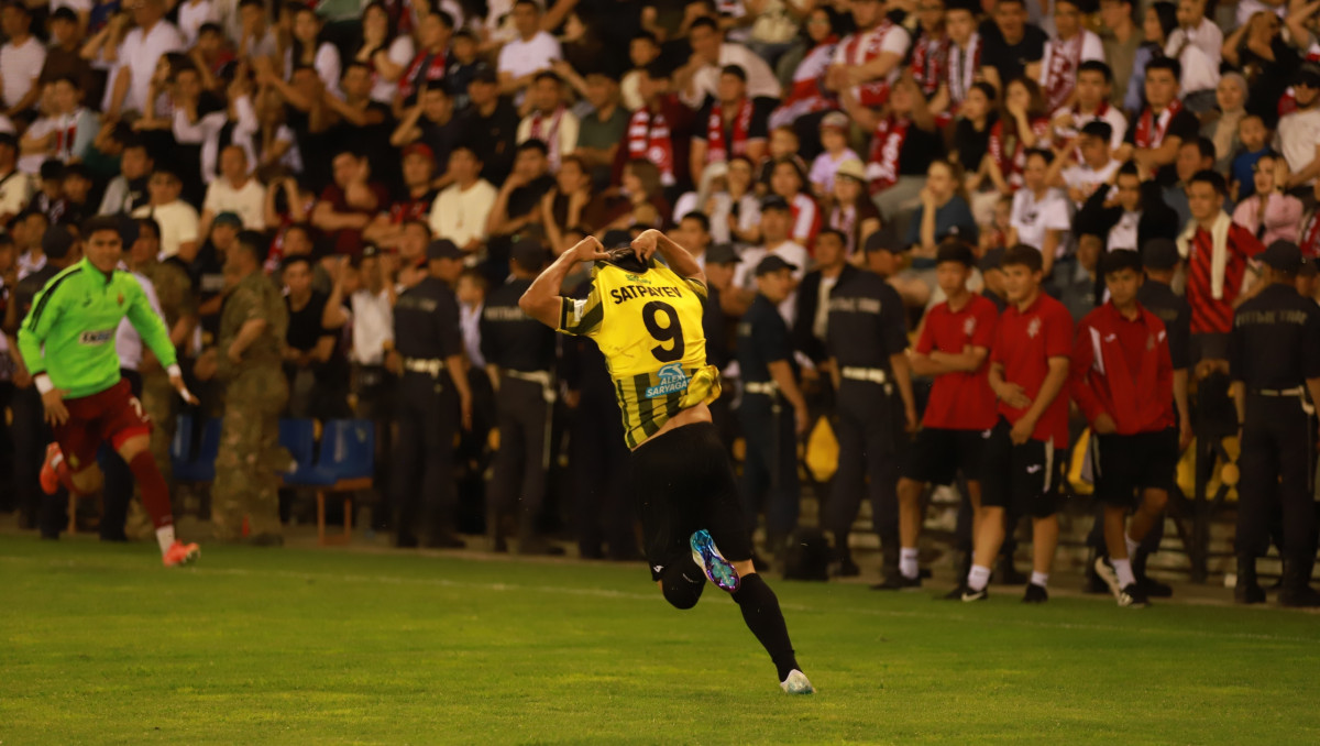 Приезд Нани и камбэк Заруцкого: громкие факты о битве "Кайрат" - "Актобе" во втором туре КПЛ