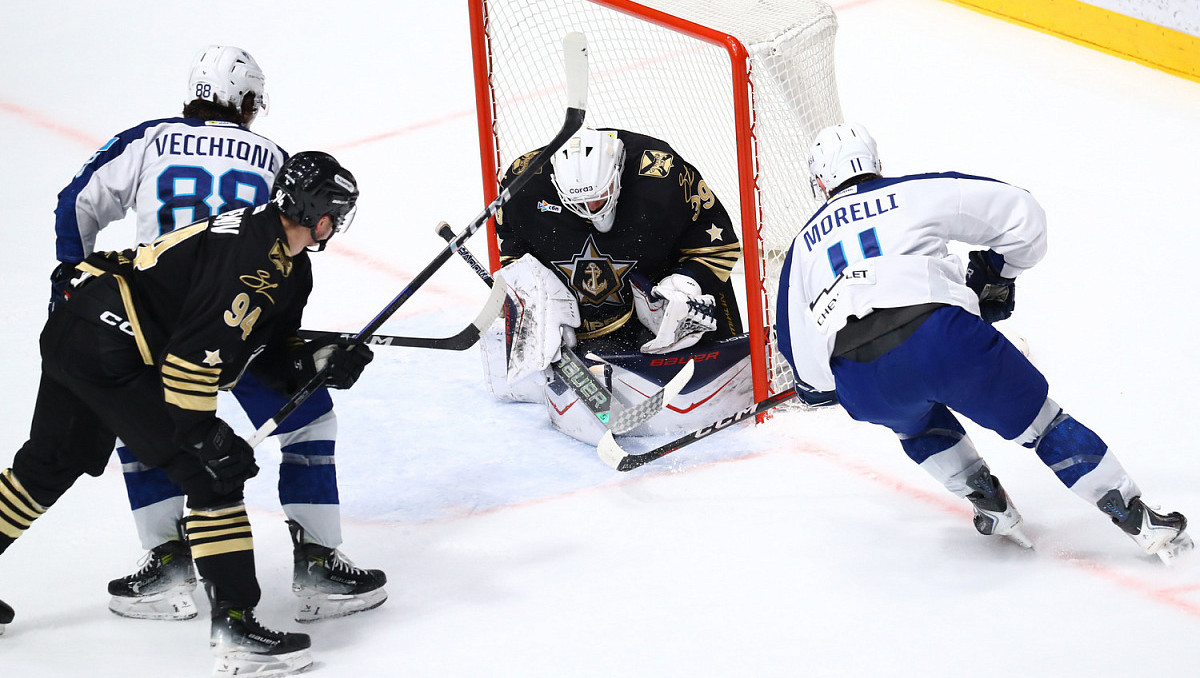 Разгромом закончился матч "Барыса" в КХЛ