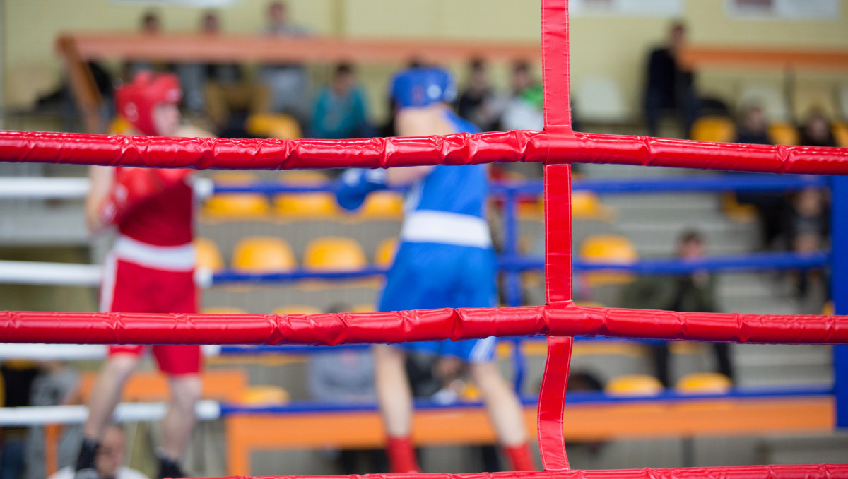 Нокаут обеспечил Казахстану медаль на турнире World Boxing