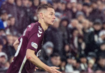 Ислам Чесноков. Фото: ©instagram.com/heartofmidlothianfc