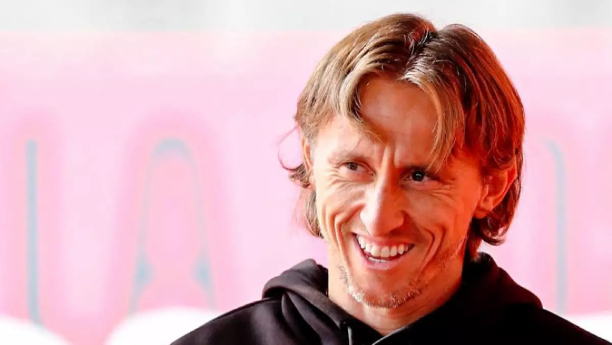 Титулованный клуб из Европы предложил контракт Модричу