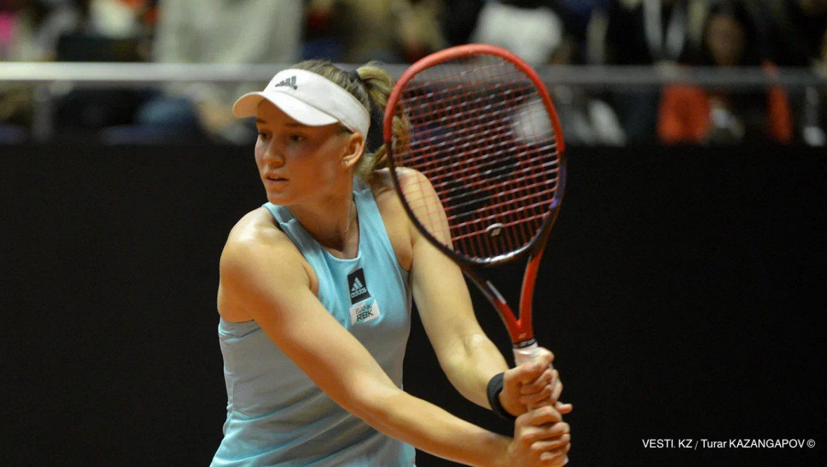 Рыбакиной "отдали" победу на турнире за 9 миллиардов после поражения Соболенко