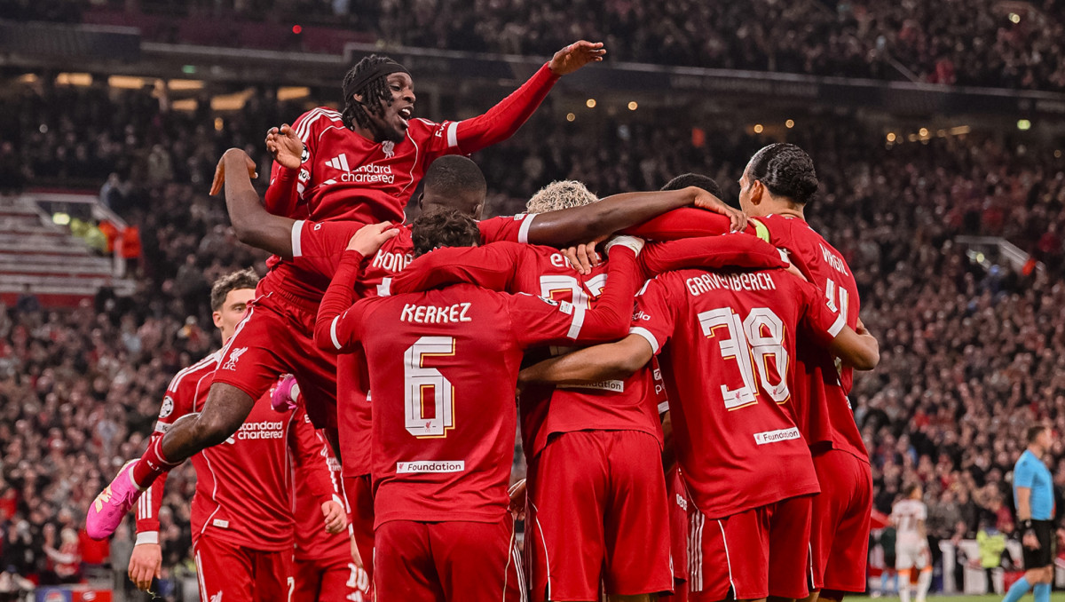 "Ливерпуль" разнес "Галатасарай" и ворвался в четвертьфинал Лиги чемпионов