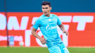 Нуралы Алип в матче с махачкалинским "Динамо". Фото: ФК "Зенит"/Вячеслав Евдокимов©