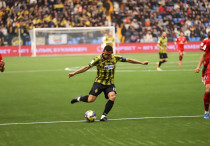 Жоао Пауло (по центру). ©ФК "Кайрат"