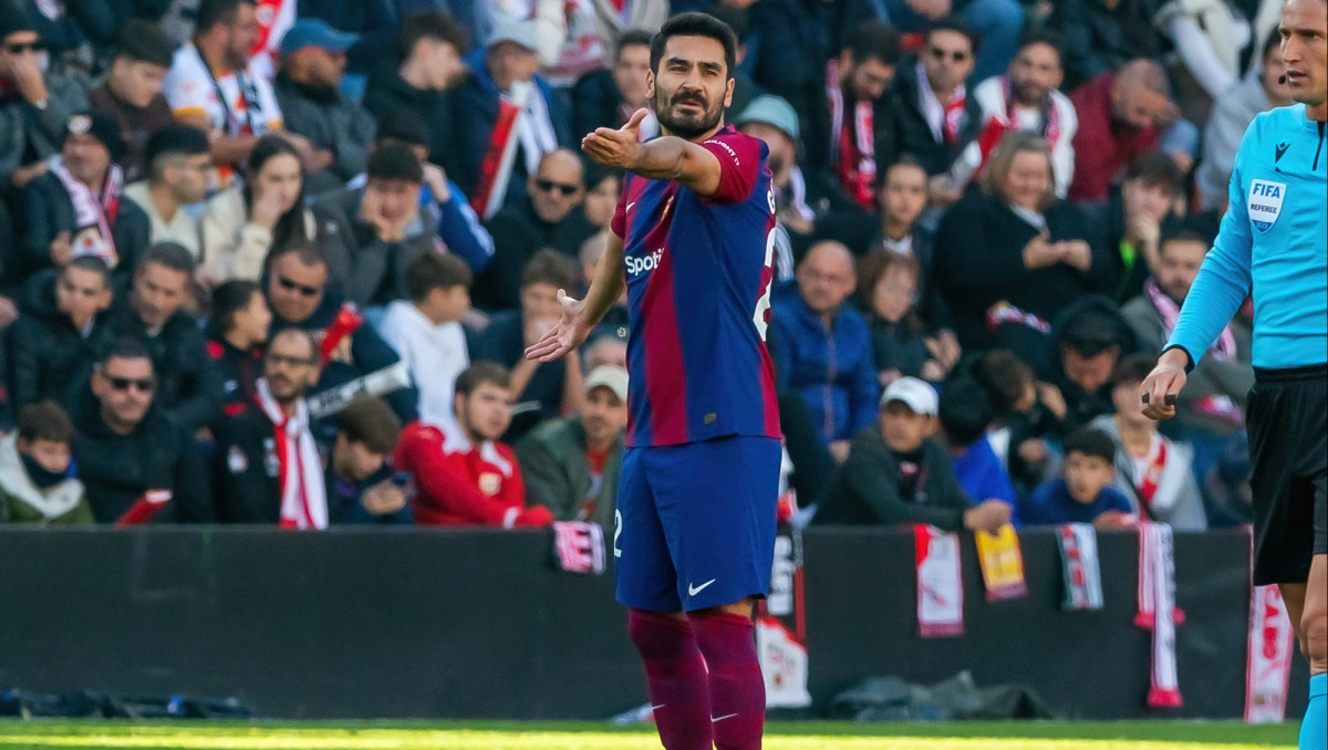 Известный игрок пожалел об уходе из "Барселоны"