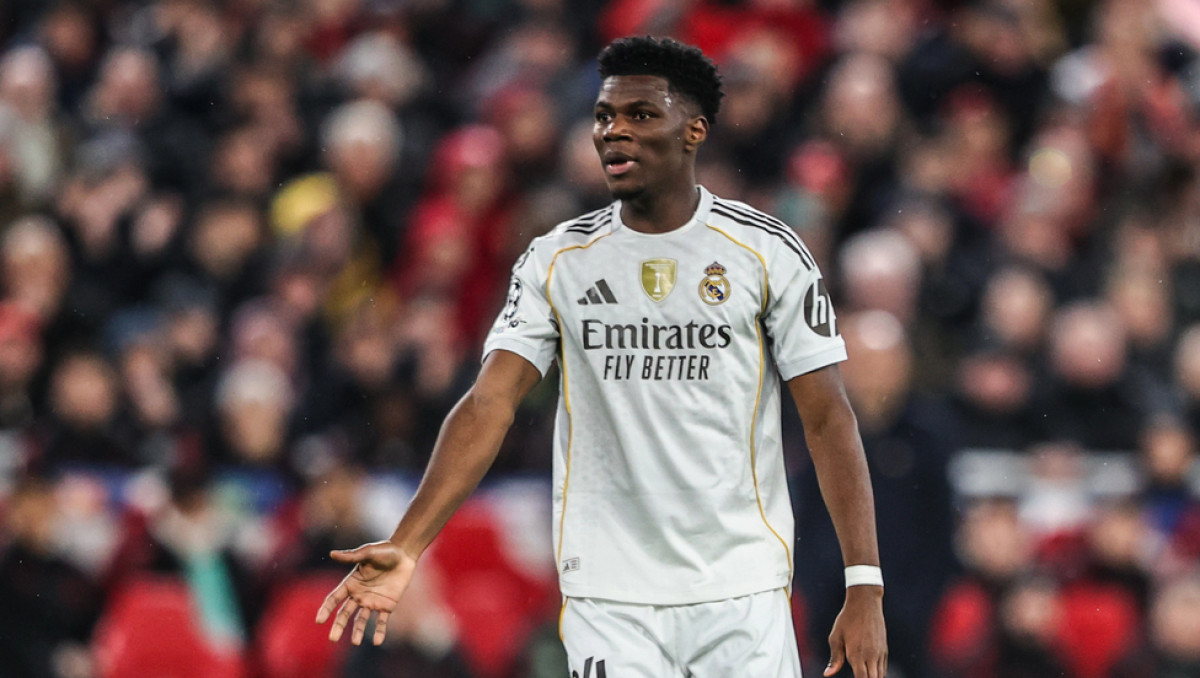 Лидер "Реала" принял решение после интереса клубов АПЛ