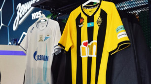 Футболки "Зенита" и "Кайрата" перед игрой. Фото: ФК "Кайрат"©