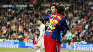 Ферран Торрес и Ламин Ямаль. ©Depositphotos/mrogowski_photography