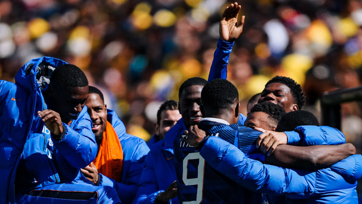 Дубль Дуэ и гол Тюрама принесли победу Франции над Колумбией