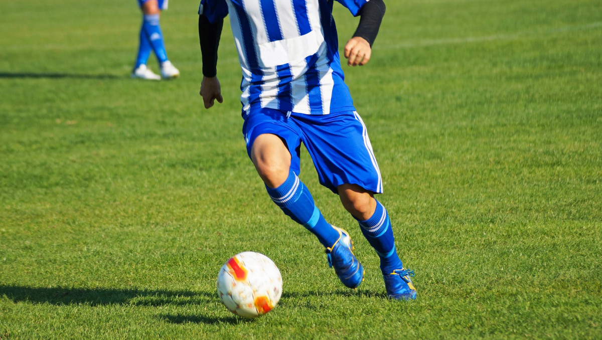 Клуб КПЛ решил подписать форварда сборной Узбекистана