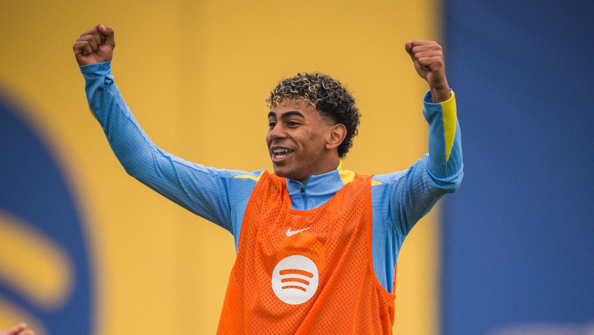 Раскрыта позиция ПСЖ по трансферу Ямаля из "Барселоны"