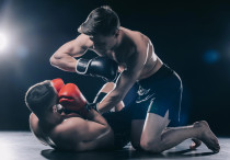 Бойцы ММА. Фото: Depositphotos/VitalikRadko©