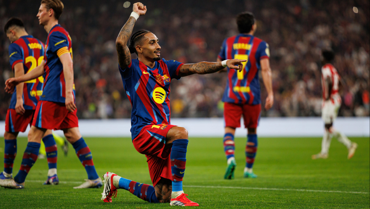 "Это позор". Президент "Барселоны" раскритиковал ФИФА за потерю лидера