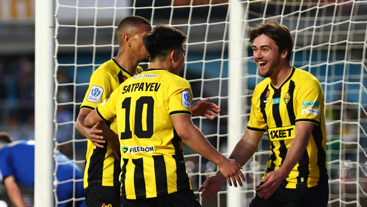 "Кайрат" с голом Сатпаева разгромил "Астану" в матче КПЛ