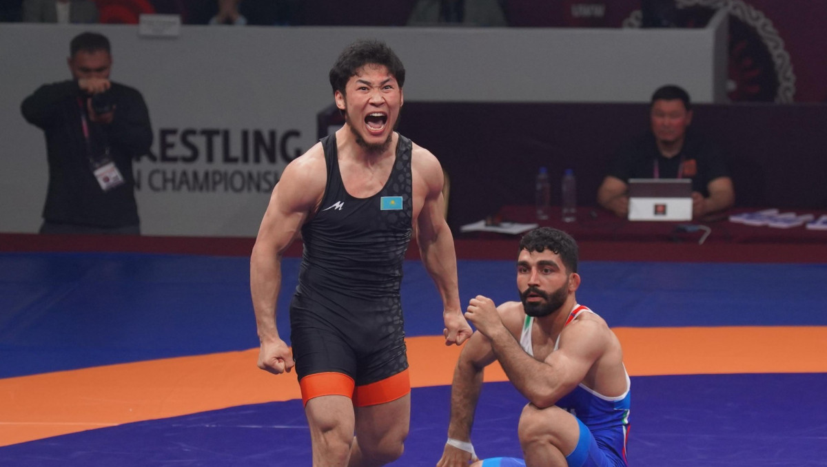 Казахстанец эффектно завоевал золото чемпионата Азии по борьбе