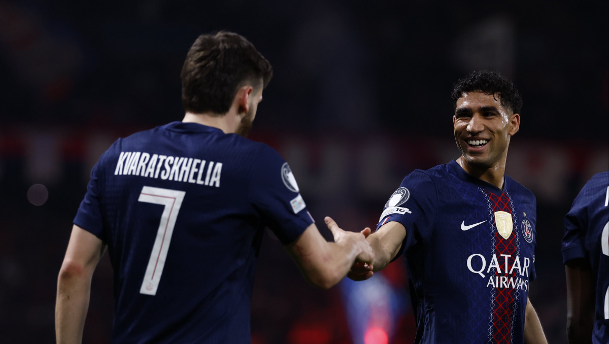 Кварацхелия повторил достижение Бензема в Лиге чемпионов