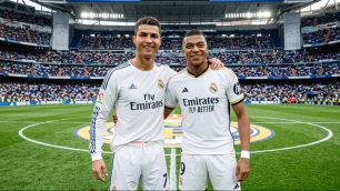 Криштиану Роналду и Килиан Мбаппе. Фото сгенерировано нейросетью Gemini©