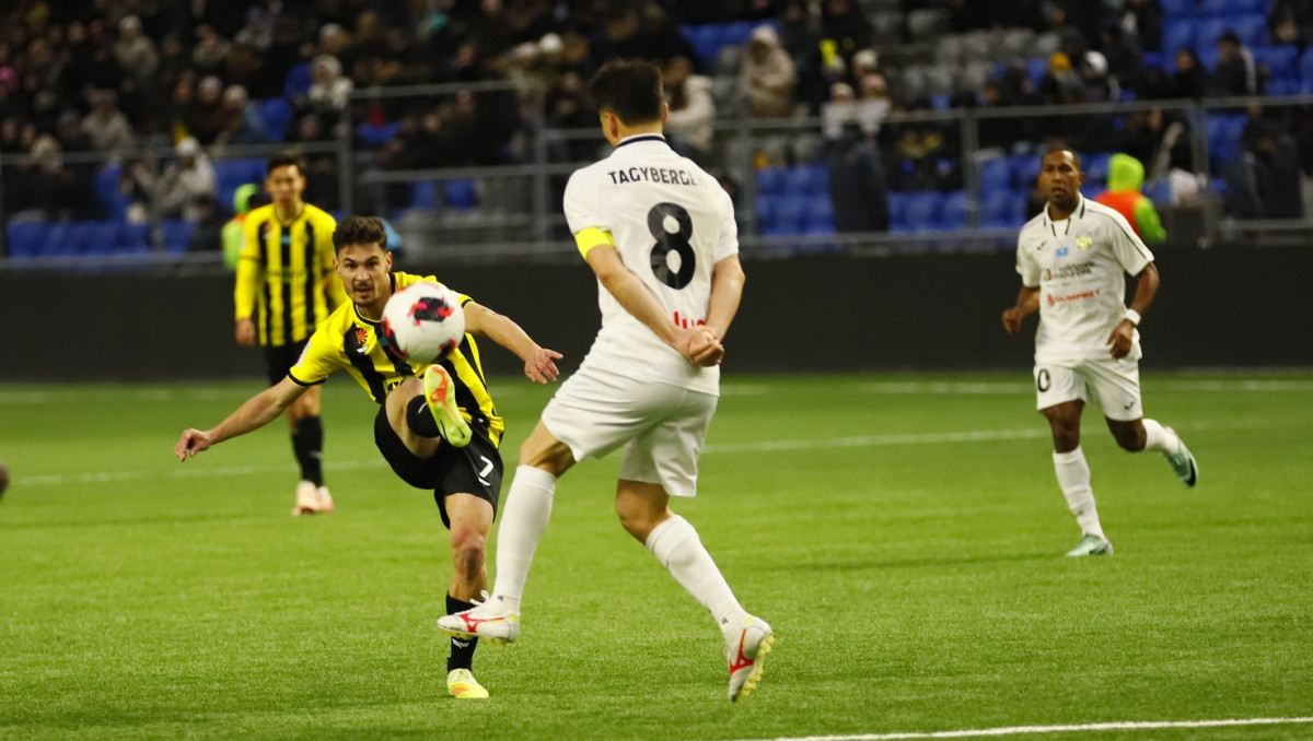 Двумя голами решился исход матча "Тобол" - "Кайрат" в КПЛ-2026