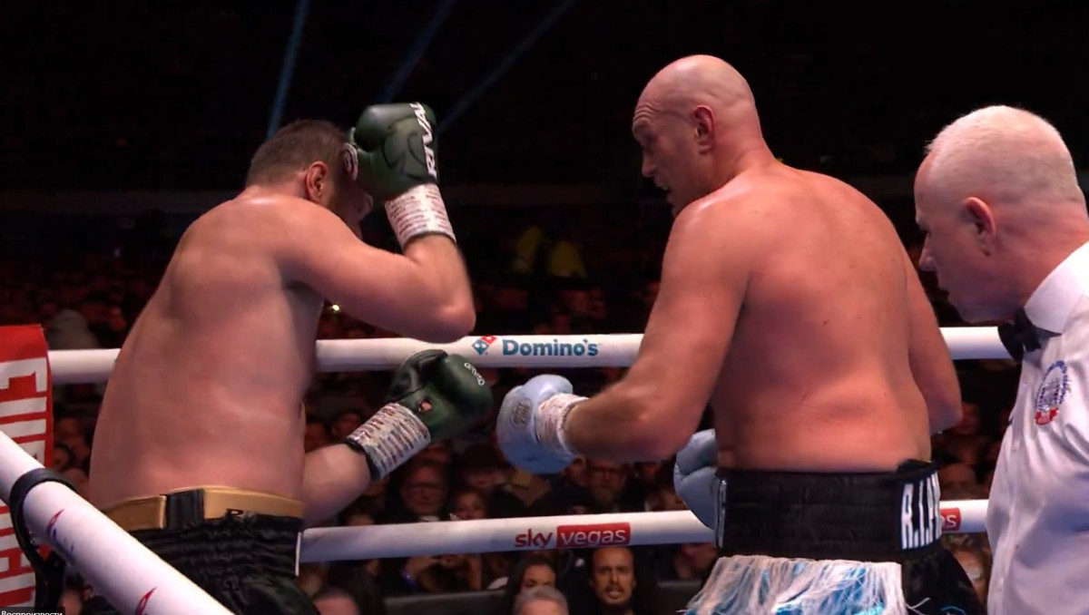Тайсон Фьюри вернулся и выиграл главный бой вечера